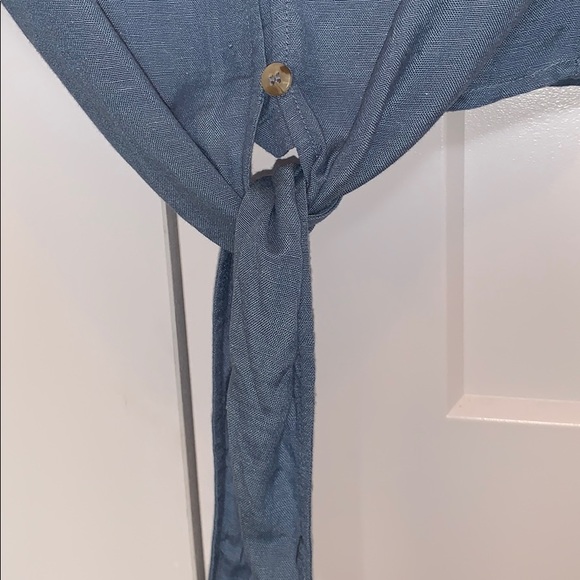 Staple blue blouse 🌻 - Picture 4 of 4